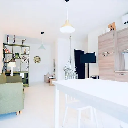 Playa Suite, Spiaggia A 2 Minuti * أروسييْ